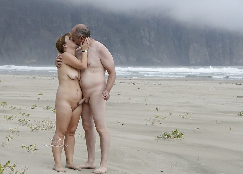 Mature nudists