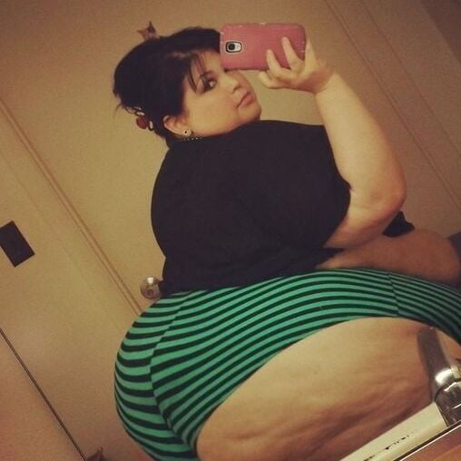 BBW-selfies