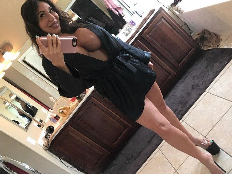 MILFs