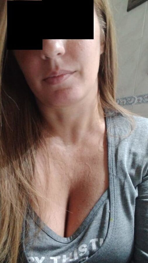 Laura&;s Selfies