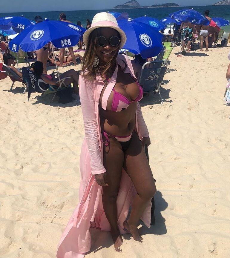 Pretty Black Milf yo