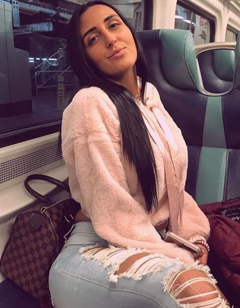 Cute New York Italian Girl With Friend
