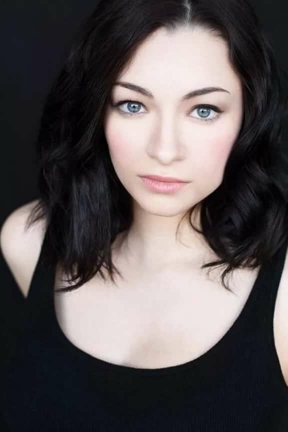 Jodelle Ferland so cute!