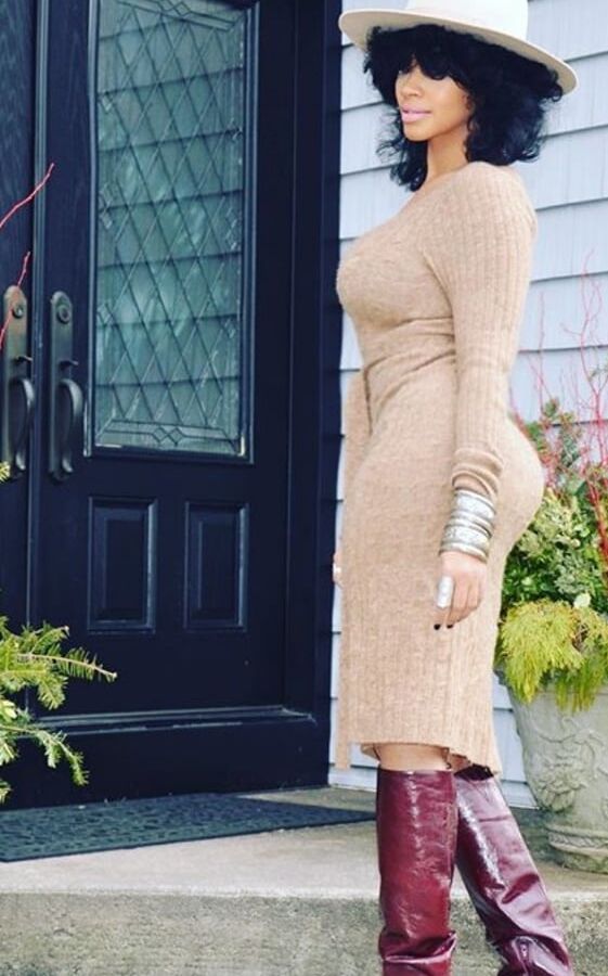 Insta Milfs &amp; Gilfs Wearing Boots no.