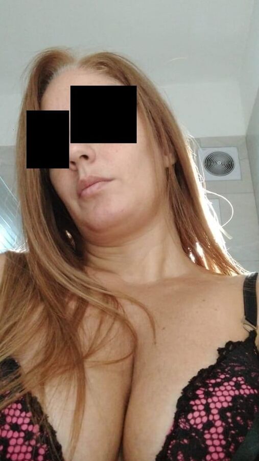 Laura&;s Selfies
