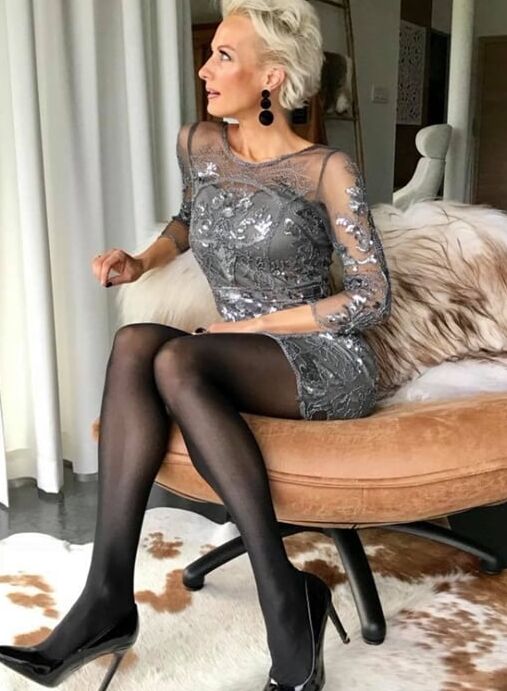 Hot mature milf liz.