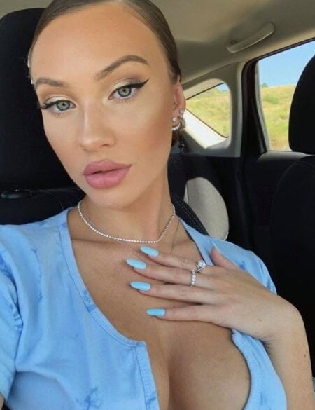 Jolie V