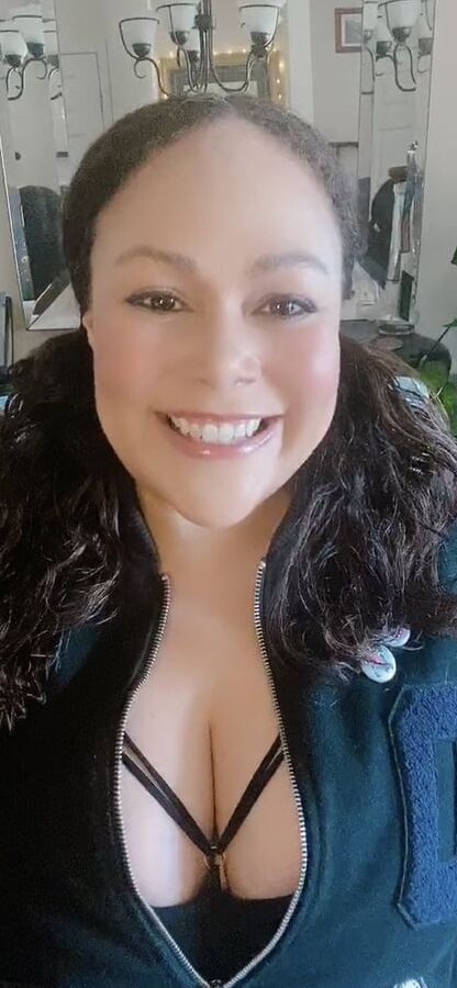 Mela lee (voice actress)