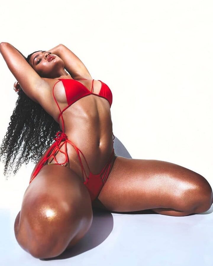 Caitlyn Mwenifumbo