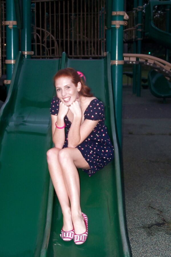 Hot redhead who loves cock