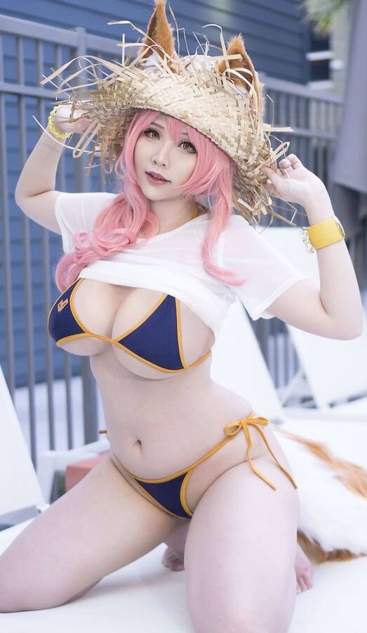 Sexy Big Tits Cosplay Girls