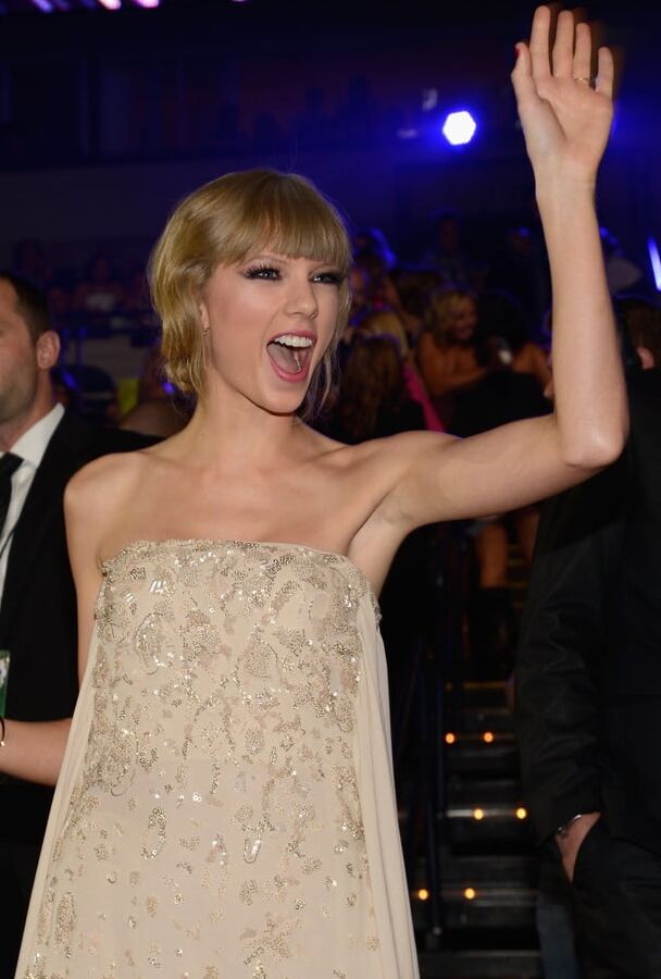 Taytay&;s armpits