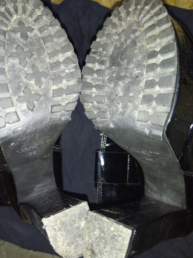 dirty shoes