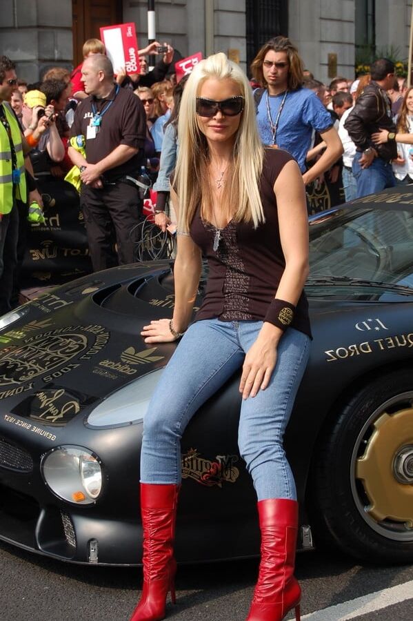 Female Celebrity - Caprice Bouret