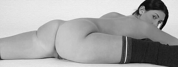 nylonfootlover flexy gallery