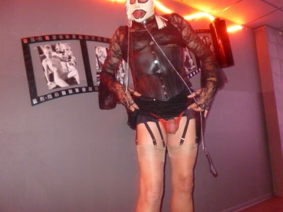 Zofe Vannessa nr glory hole devot Bielefeld