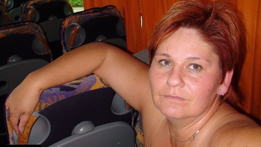 Date in the bus ...
