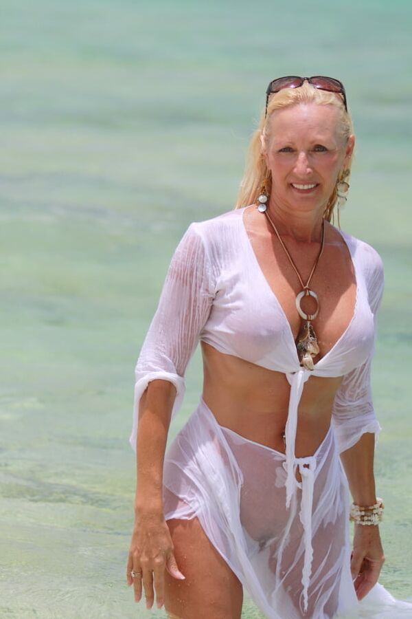 Excellent USA milf