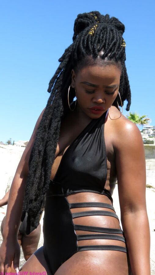 South Africa - Grils posing