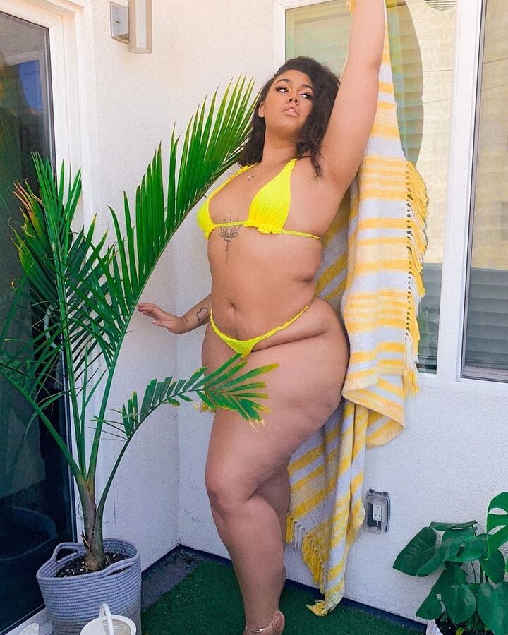 PUTA DO INSTAGRAM: Alexus Danisha