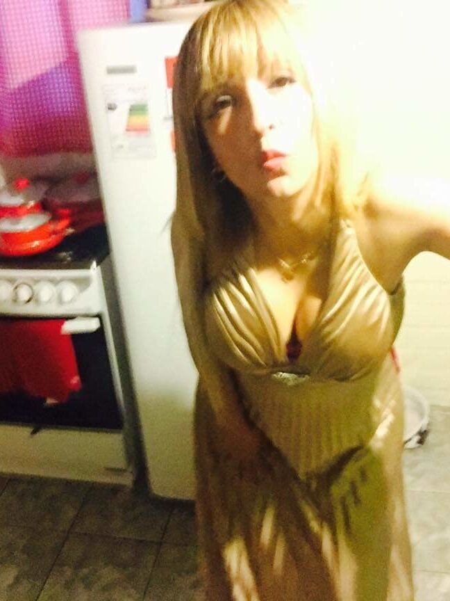 Ely rica milf