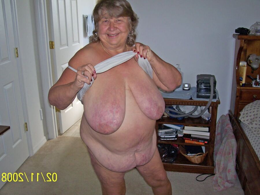 Bbw mix (Big boob granny)