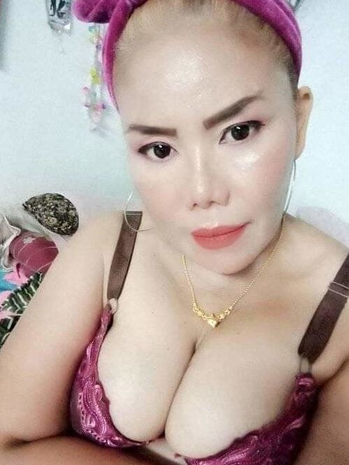 Janda tetek besar sexy