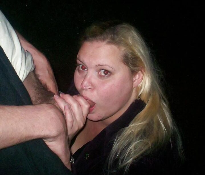 Older women blowjob fun .