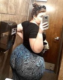 BBW-selfies