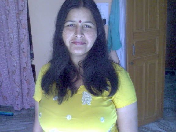 a beautiful aunty