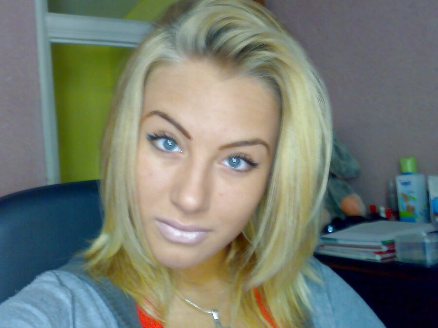 Exposed - comment this newlywed blonde