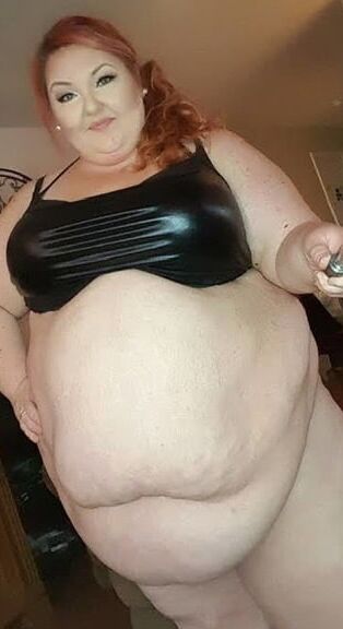 BBW-selfies
