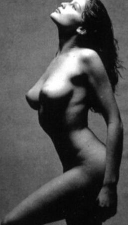 LAETITIA CASTA NUDE
