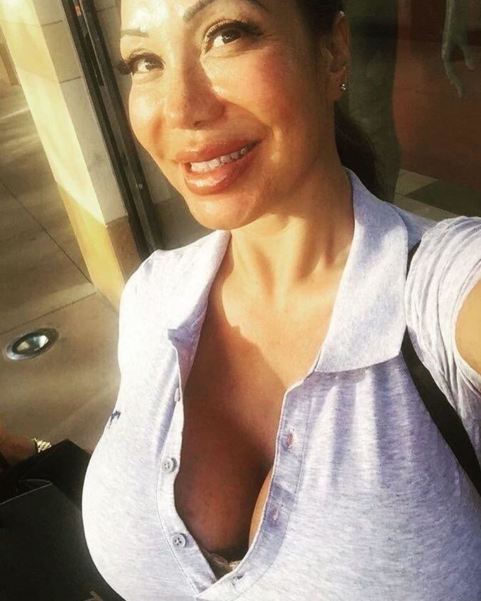 MILFs