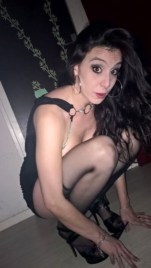 French sub whore Maud
