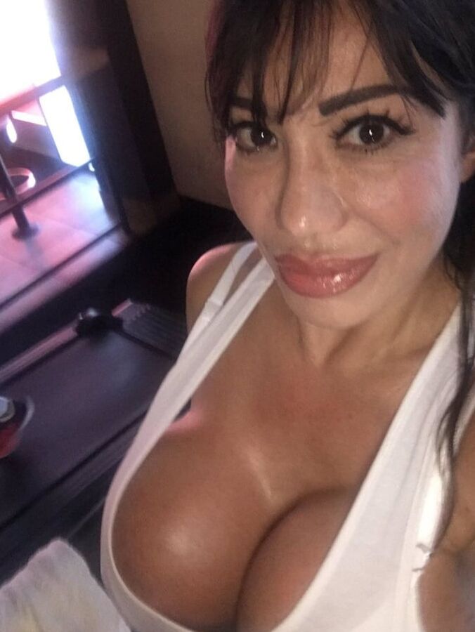 MILFs
