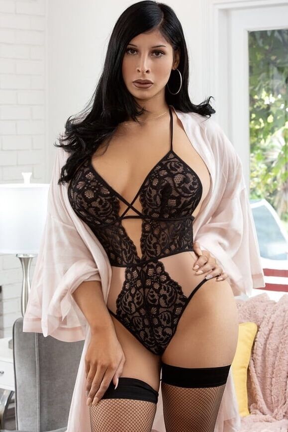 Dark Haired Beauties