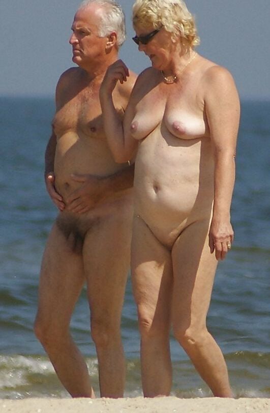 Mature nudists