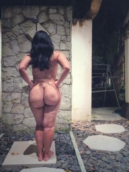 Indian Wives Naked Butts