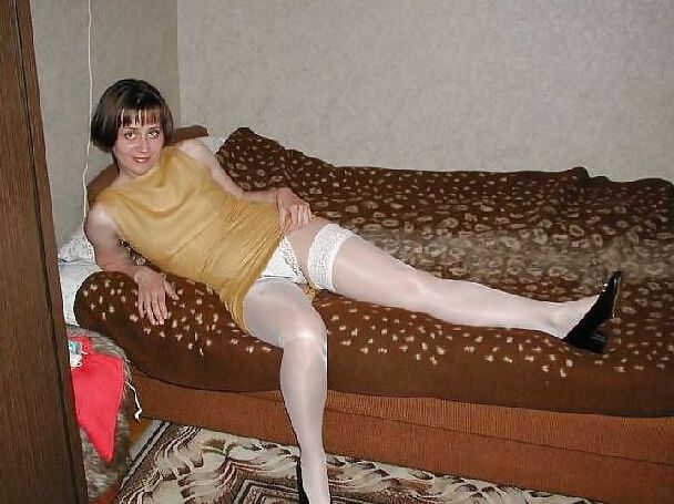 Sexy Amateur Russian Housewife Suck and Fuck with Hubby
