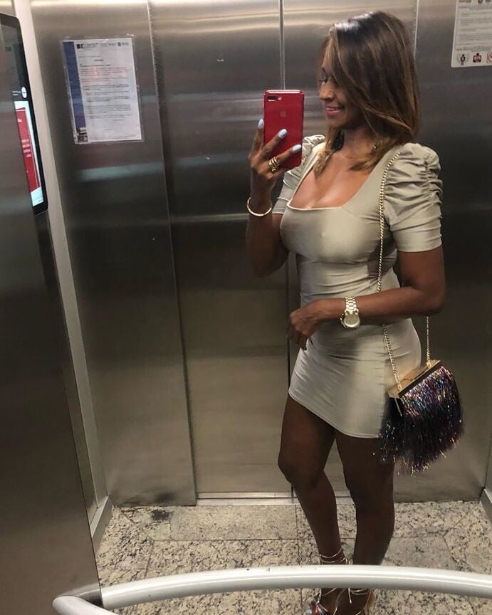 Pretty Black Milf yo
