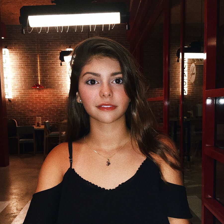 Jovencita Mexicana Muneca desarrollo buen culo
