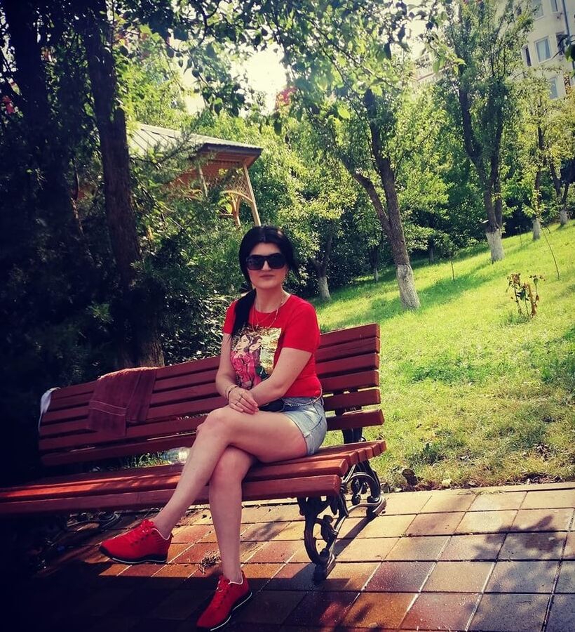 Armenian Chick in Russia Tehmine