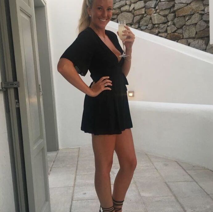 Sexy Sluts for Comments &amp; Cum