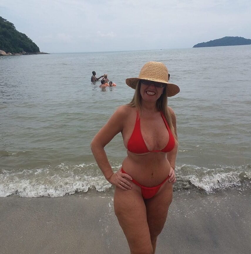 SDRUWS - BRAZILIAN AMATEUR HOT GRANNY WITH UGLY FACE