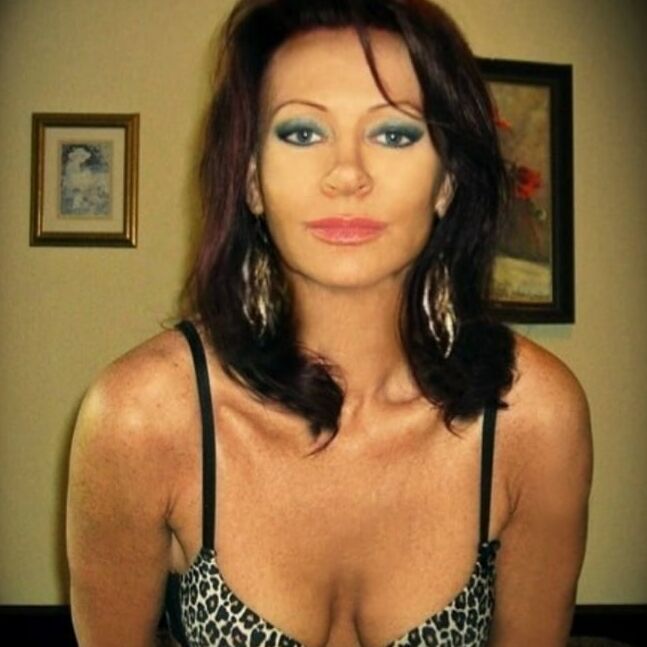 Mature Wife ,submissive &amp; Owned