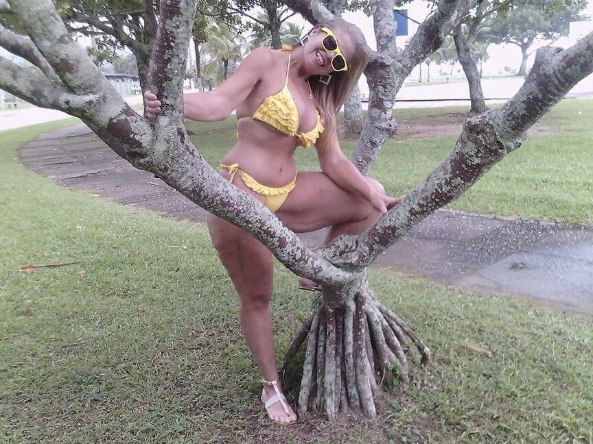 SDRUWS - BRAZILIAN AMATEUR HOT GRANNY WITH UGLY FACE