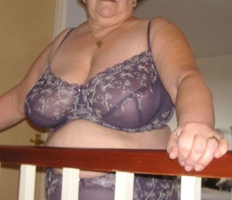 Mature bras an panties for suzannefuck