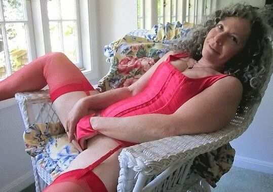 sexy matures in corsets