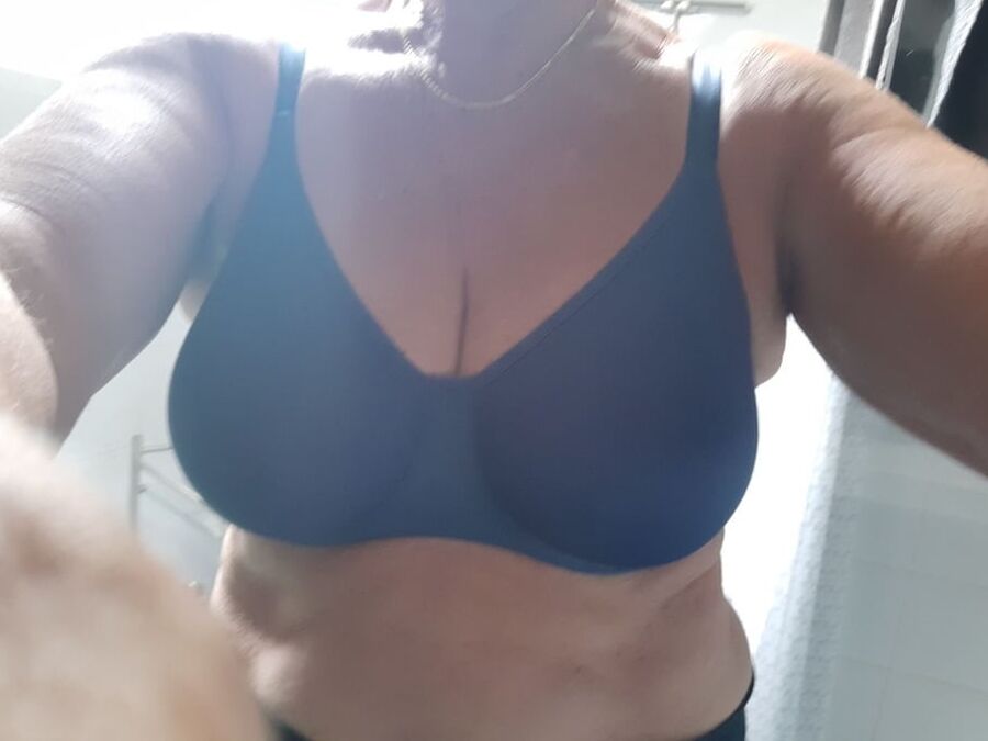 Maturefannl jears old nice sexy lady with big titts and a